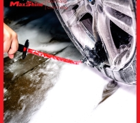 Cây cọ hộc trong bánh xe Maxshine 704602 được làm từ len mềm cao cấp, không bị hao mòn do tiếp xúc hóa chất