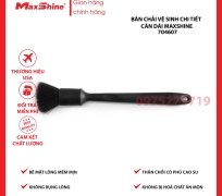 Cọ vệ sinh chi tiết cán dài Maxshine 704607 được làm từ lông mềm mại không dễ bị rụng lông và không bị sự ăn mòn của hóa chất