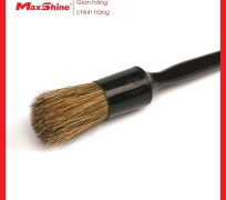 Bàn chải vệ sinh chi tiết cao cấp Maxshine 704611 với các sợi lông mềm mại, được gắn chặt vào thân chổi giúp hạn chế tình trạng bị rụng lông khi sử dụng