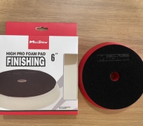 Phớt xốp/mút đánh bóng xóa xước xe ô tô 6.2 inch đỏ Maxshine 2023175R được làm từ xốp mềm mại màu đỏ, có khả năng chống ăn mòn với hóa chất đánh bóng